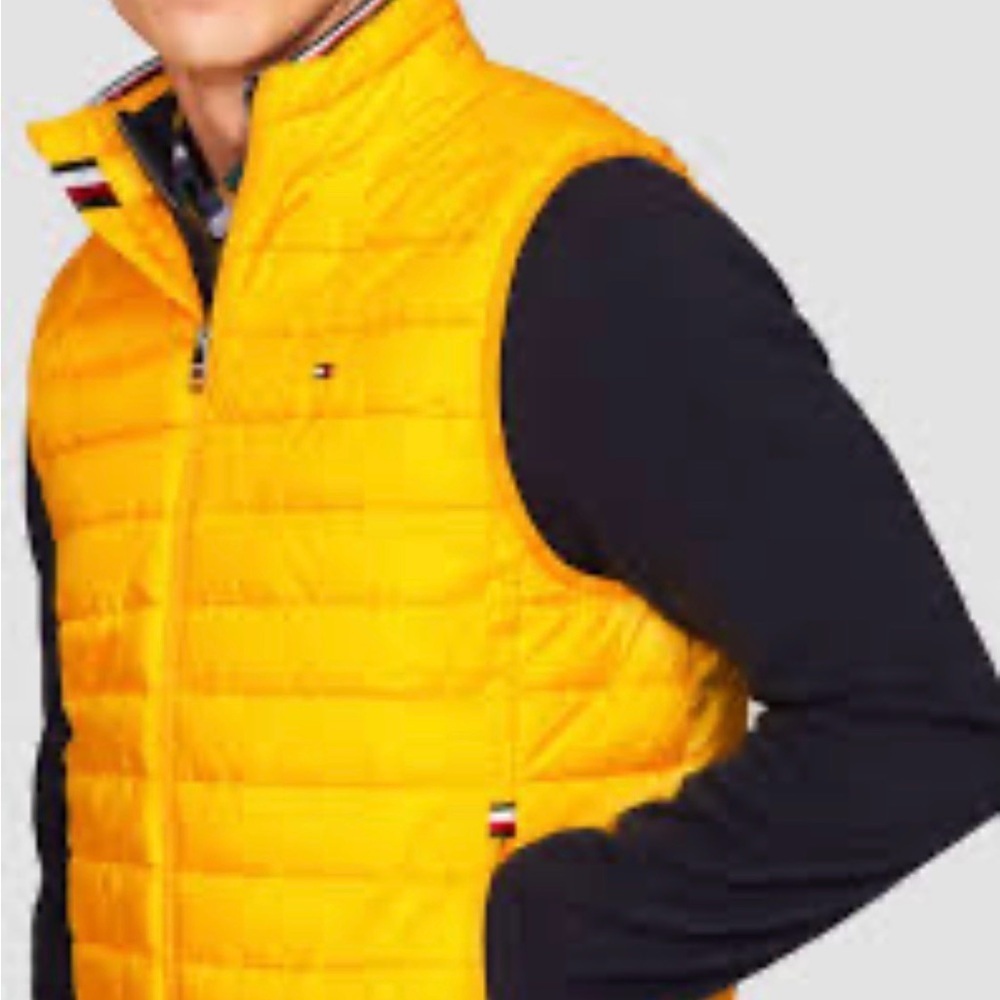 Tommy Hilfiger Men’s Yellow Packable Quilted Puffer Vest NWOT